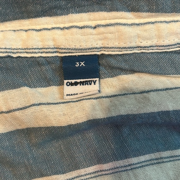 Old Navy Shirt and Shorts Set - Picture 7 of 8